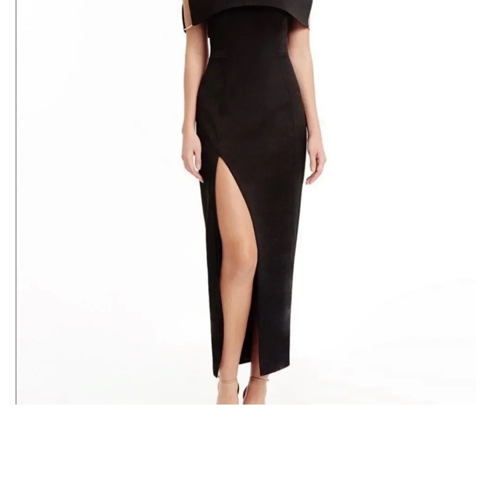 Style Stalker Lana Dress - Off-Shoulder High-Slit Maxi Dress